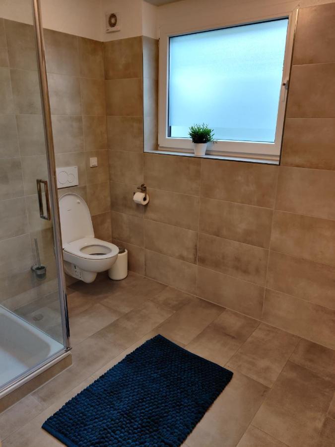 Moderne Neubau Ferienwohnung Wiesbaden Eksteriør billede